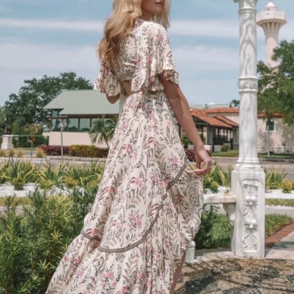 Boho Floral Print Butterfly Sleeve Cut out Midi Dress - Picture 4 of 5